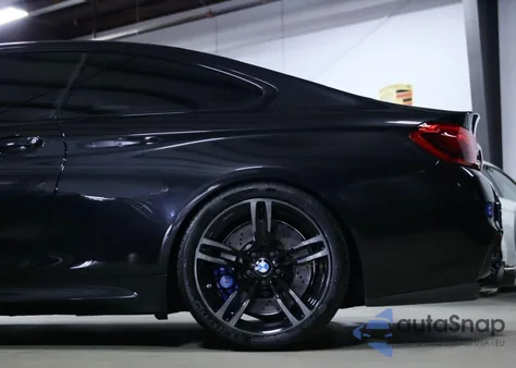 2015 BMW M4 из США, поврежденный, VIN WBS3R9C59FK335XXX